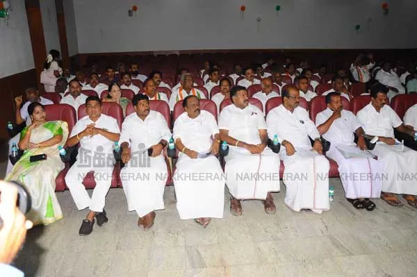 sathiyamoorthy bhavan congress meeting 